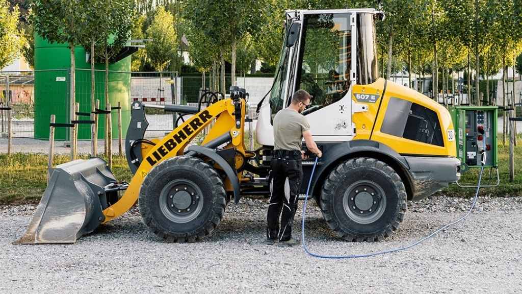 Liebherr Radlader’larda NRGkick: Sürdürülebilir Mobilitenin Yeni Adımı